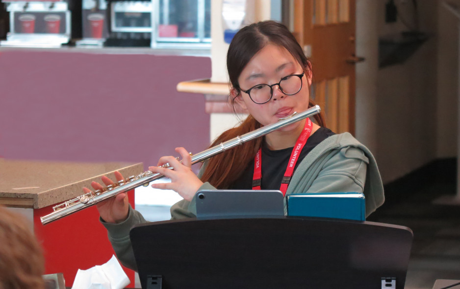 flutist student Haiyun Cho