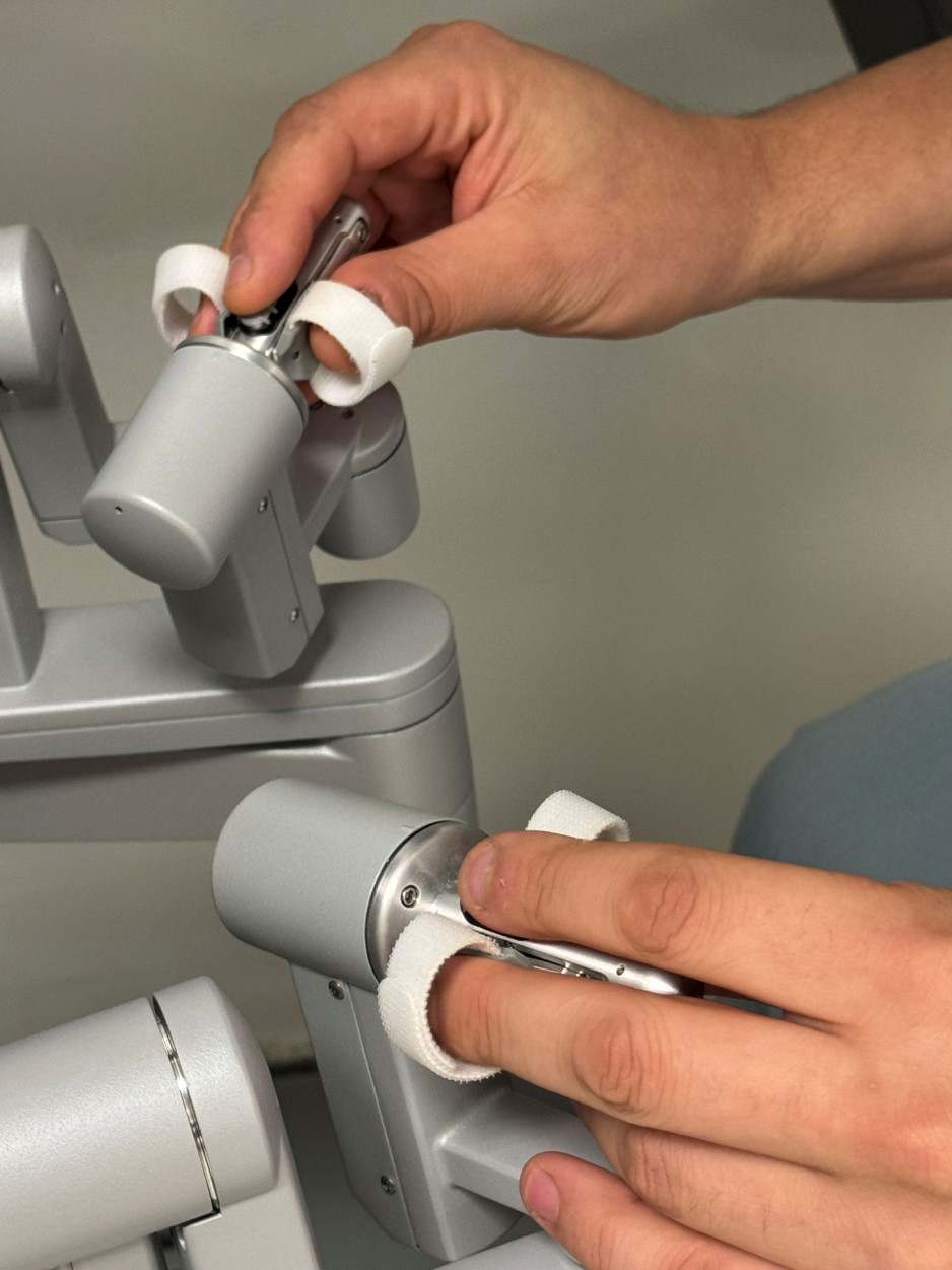 controls for the daVinci Robot