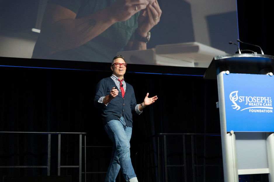 Timothy Caulfield speaks on stage