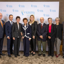 Hayley Wickenheiser and the Thompson family