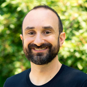 portrait of Steven Macaluso